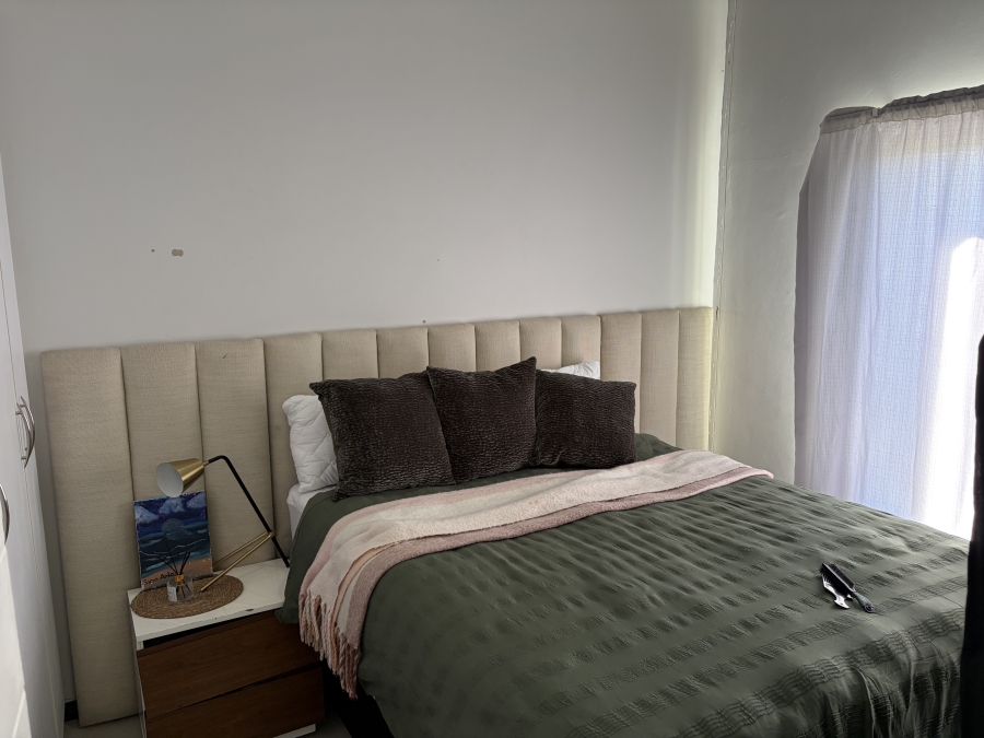 2 Bedroom Property for Sale in Buh Rein Estate Western Cape